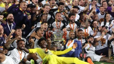 Corinthians vence Vasco e conquista tetracampeonato da Copa do Brasil
