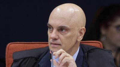 Moraes vota por condenar mais 5 réus da trama golpista e absolver um