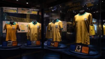 Futebol: exposição conta a história da camisa canarinho
