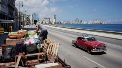 Cuba debate reformas econômica e social em meio ao bloqueio dos EUA