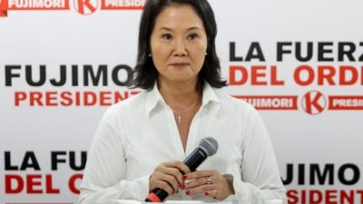 Fujimori se aproxima da presidência do Peru e Sánchez convoca protesto