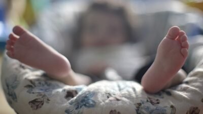 Por unanimidade, STF iguala tempo de licenças-maternidade e adotante